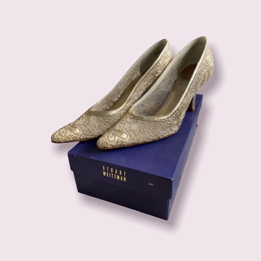 Stuart Weitzman embroidered heels | 7.5